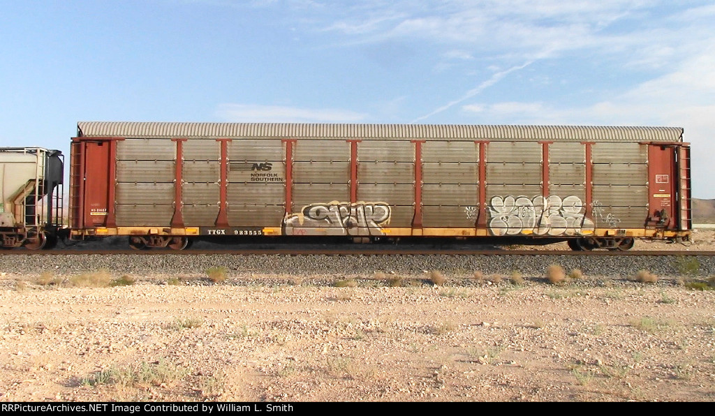 WB Manifest Frt at Erie NV -70